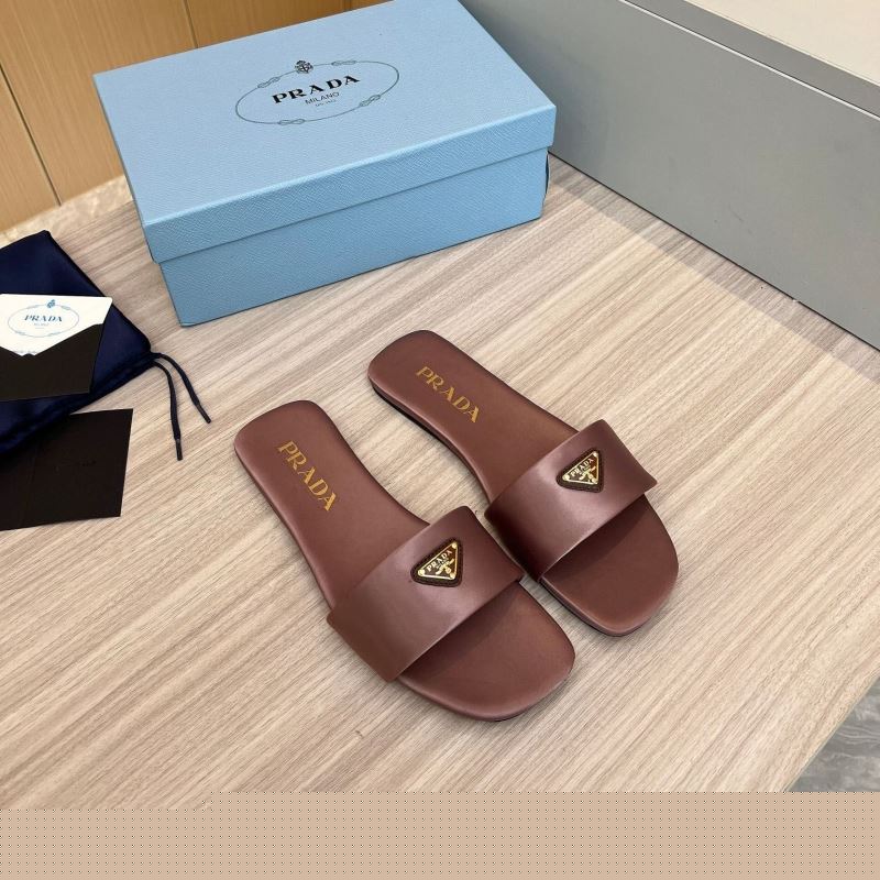 Pra*a slippers